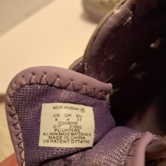 Stride Rite phibian big girls size 5, silver and purple, hook n loop closure - Picture 6 of 11